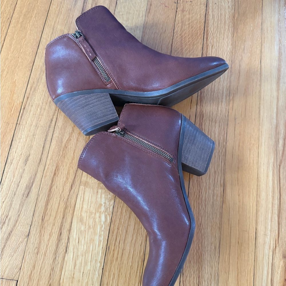 FRYE Judith Double Zip Leather Ankle Boots in Whiskey Brown size 9 - Picture 9 of 10